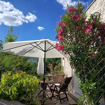 Apartment Stella Mariela *